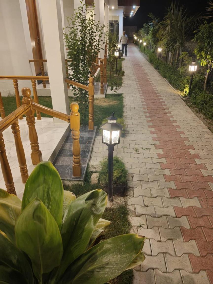 Corbett Jungle Breeze Resort Рамнагар Экстерьер фото